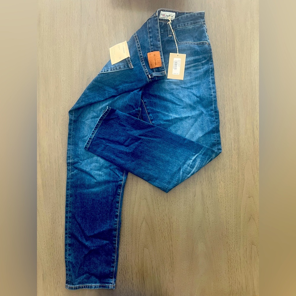 AG Boyfriend jeans, 28, NWT